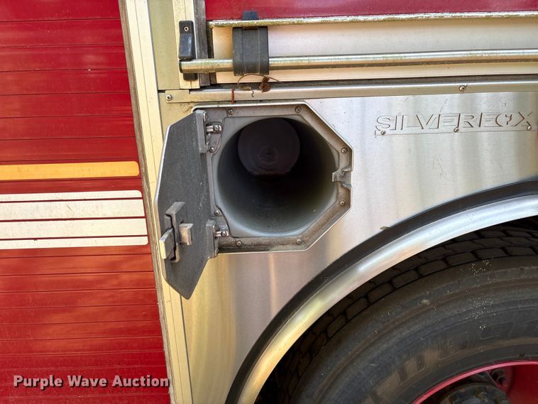 image for item EF1140 2002 HME fire truck