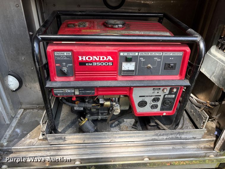 image for item EF1140 2002 HME fire truck