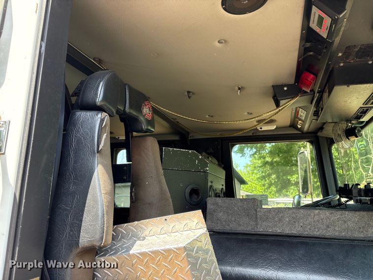 image for item EF1140 2002 HME fire truck