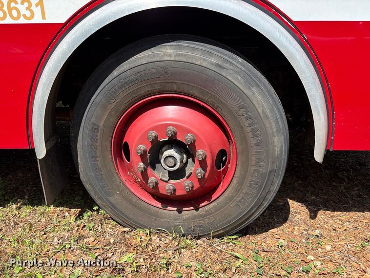 image for item EF1140 2002 HME fire truck