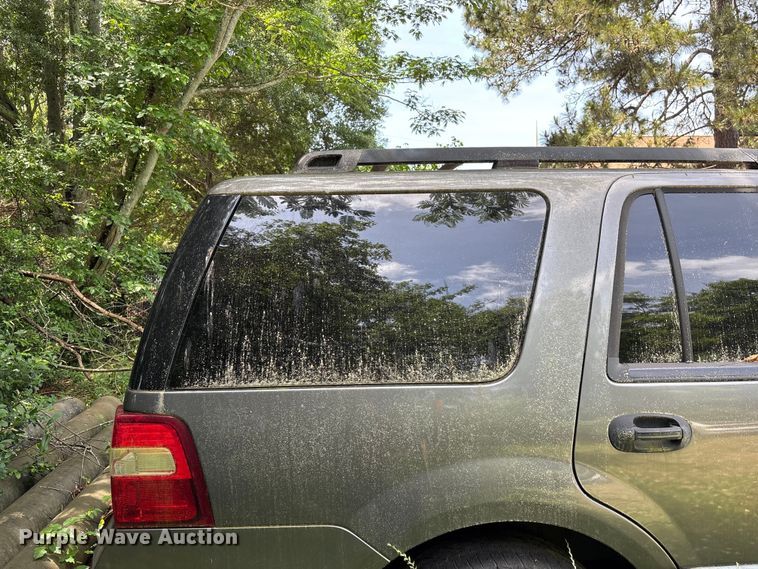 image for item EF1144 2011 Ford Expedition SUV