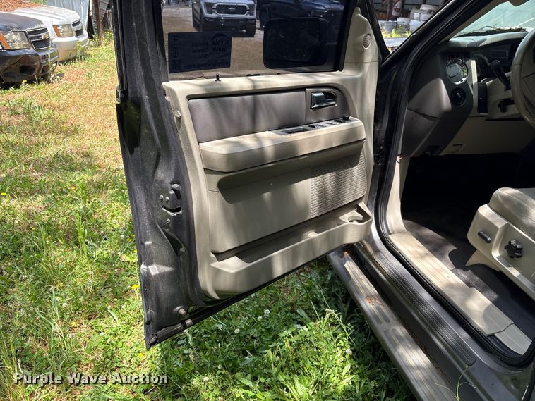 image for item EF1144 2011 Ford Expedition SUV