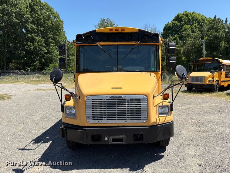 image for item EF1200 2005 Thomas Built FS 65 Chassis school bus