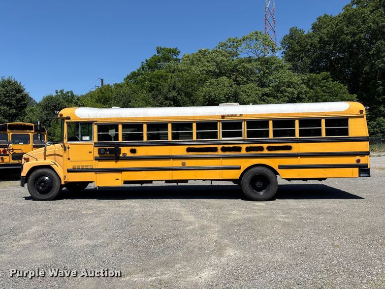 image for item EF1200 2005 Thomas Built FS 65 Chassis school bus