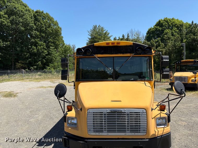 image for item EF1200 2005 Thomas Built FS 65 Chassis school bus