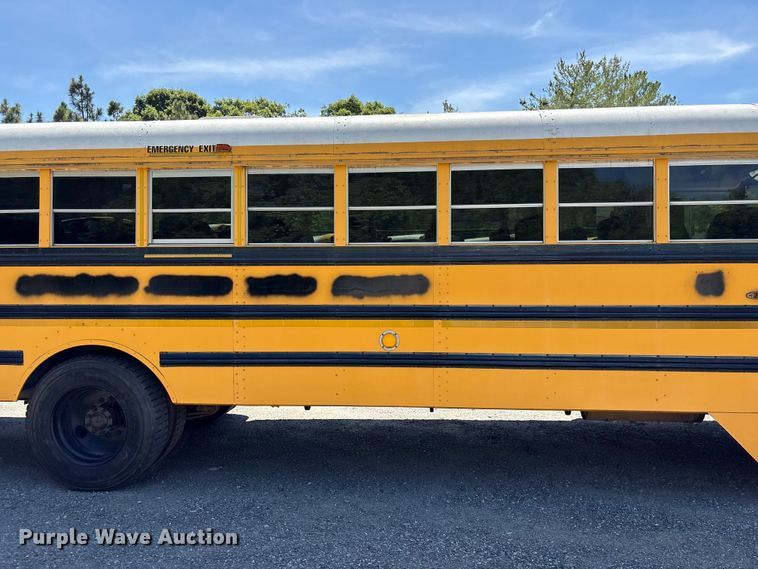 image for item EF1200 2005 Thomas Built FS 65 Chassis school bus