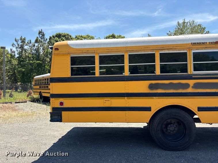 image for item EF1200 2005 Thomas Built FS 65 Chassis school bus