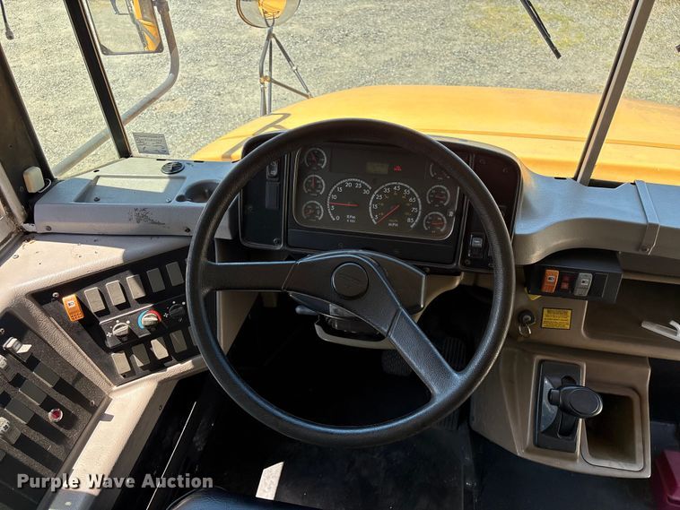 image for item EF1200 2005 Thomas Built FS 65 Chassis school bus