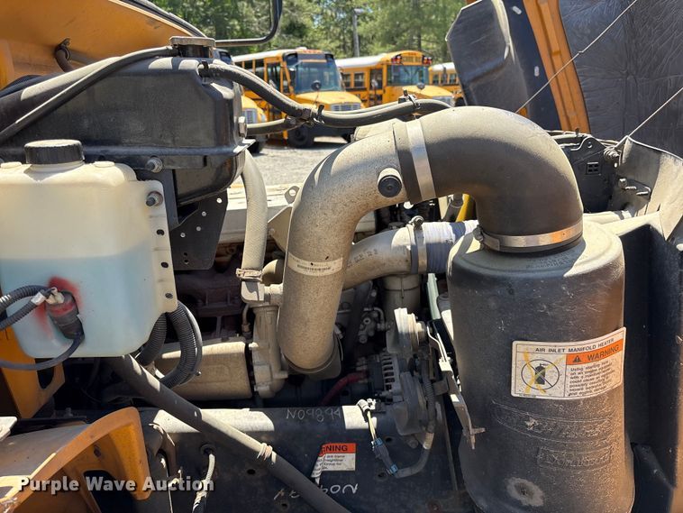 image for item EF1200 2005 Thomas Built FS 65 Chassis school bus