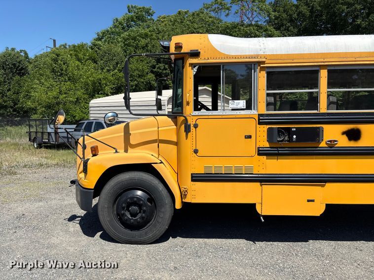 image for item EF1201 2006 Thomas Built FS 65 Chassis school bus