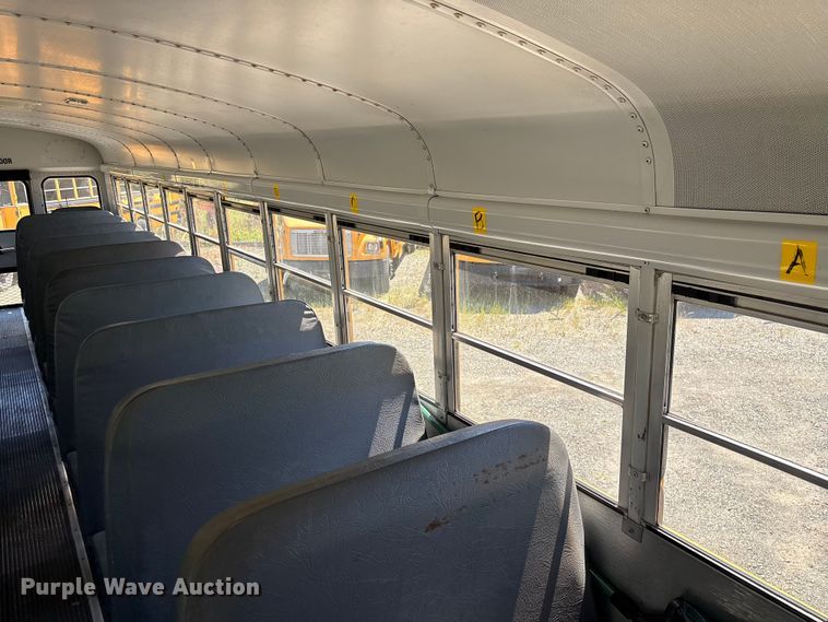 image for item EF1201 2006 Thomas Built FS 65 Chassis school bus