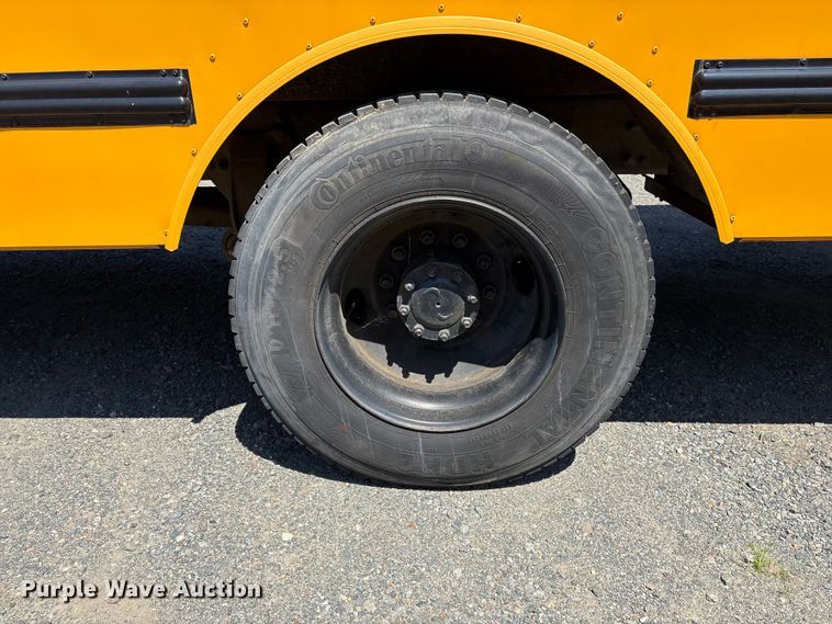 image for item EF1202 2007 Freightliner FS 65 Chassis school bus