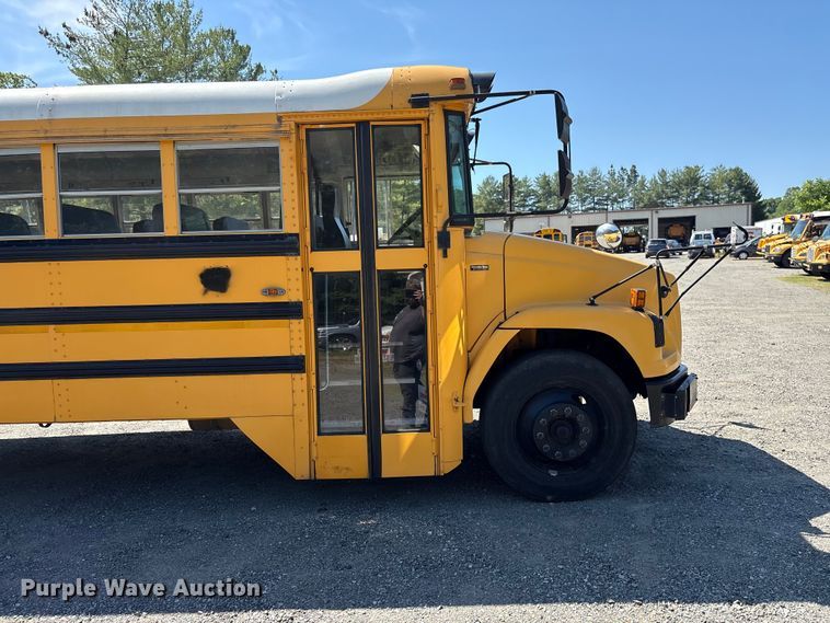 image for item EF1204 2007 Freightliner FS 65 Chassis school bus
