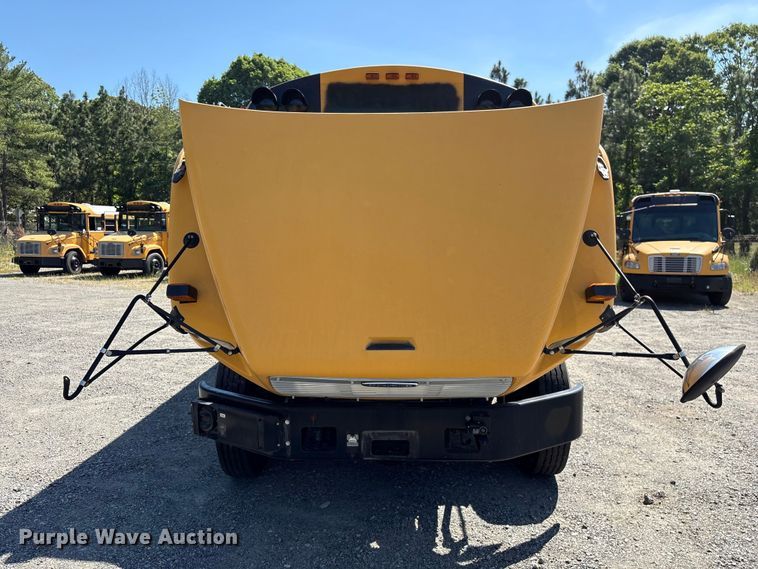 image for item EF1204 2007 Freightliner FS 65 Chassis school bus