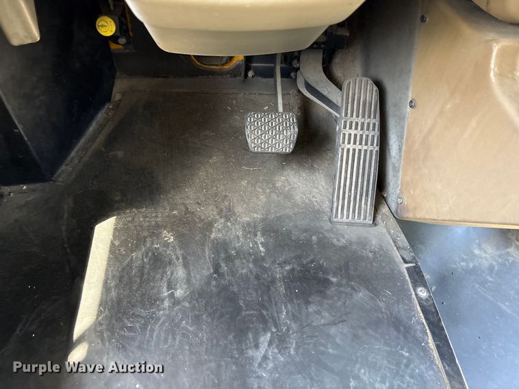 image for item EF1204 2007 Freightliner FS 65 Chassis school bus