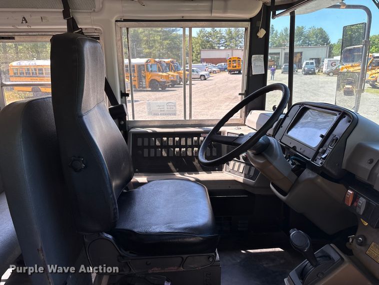 image for item EF1204 2007 Freightliner FS 65 Chassis school bus