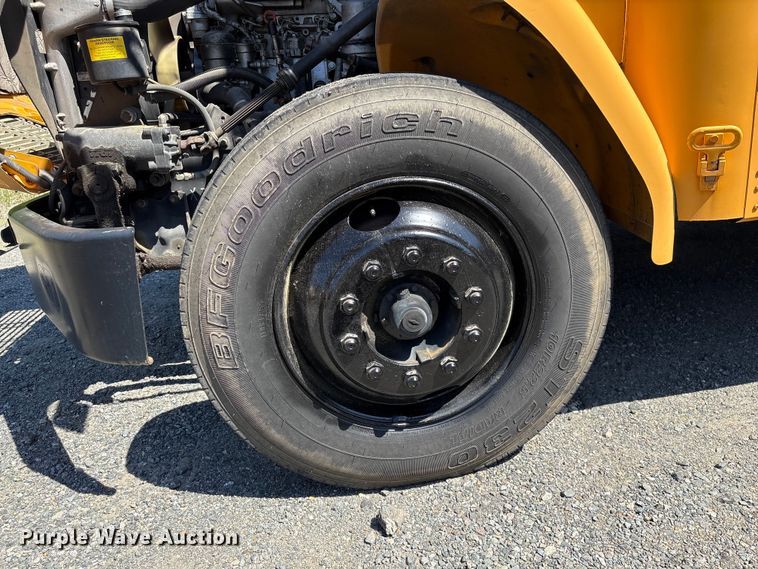 image for item EF1204 2007 Freightliner FS 65 Chassis school bus
