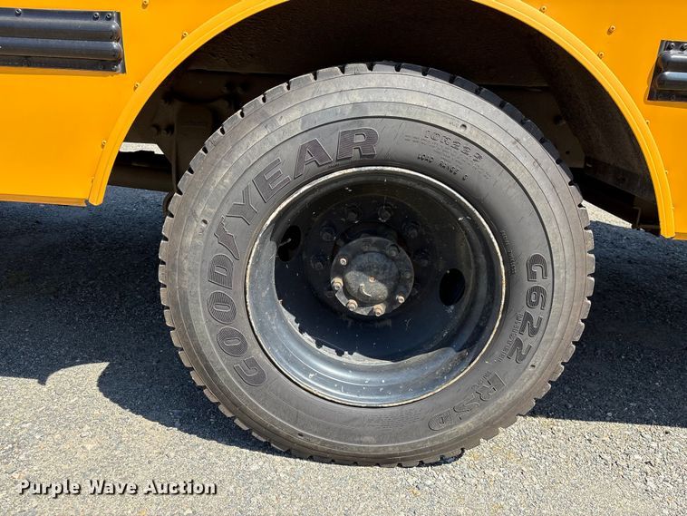 image for item EF1204 2007 Freightliner FS 65 Chassis school bus