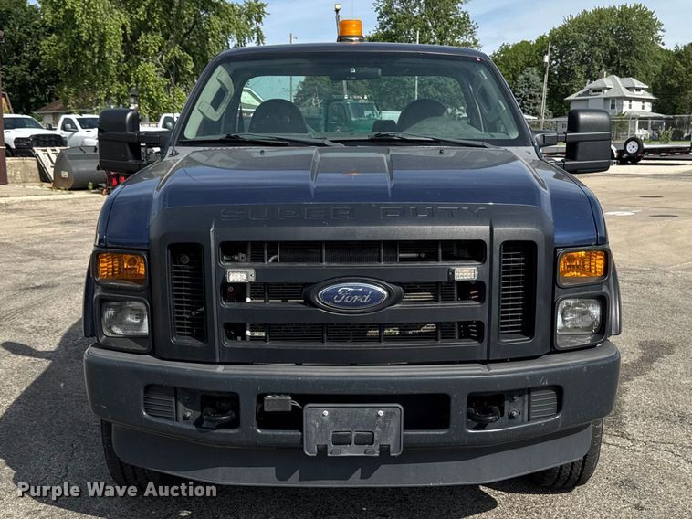 image for item EF2181 2009 Ford F250 Super Duty pickup truck