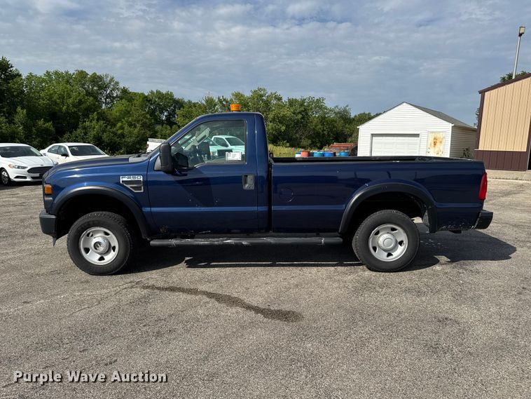 image for item EF2181 2009 Ford F250 Super Duty pickup truck