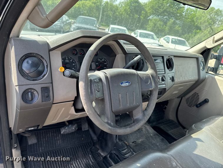 image for item EF2181 2009 Ford F250 Super Duty pickup truck