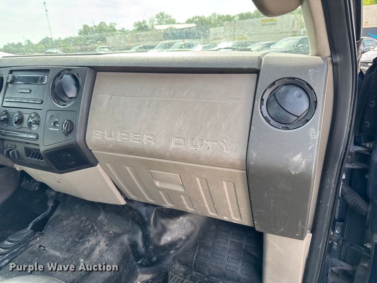 image for item EF2181 2009 Ford F250 Super Duty pickup truck