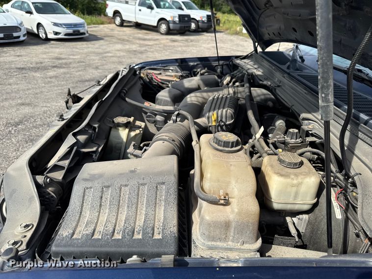 image for item EF2181 2009 Ford F250 Super Duty pickup truck