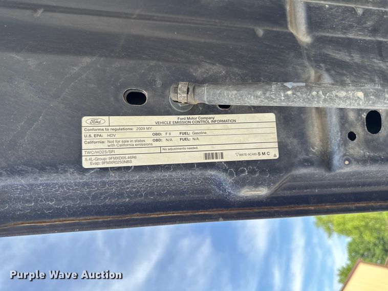 image for item EF2181 2009 Ford F250 Super Duty pickup truck