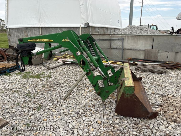 image for item EI5804 John Deere 542 loader