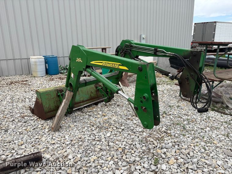 image for item EI5804 John Deere 542 loader