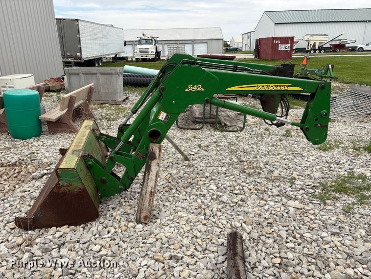 image for item EI5804 John Deere 542 loader