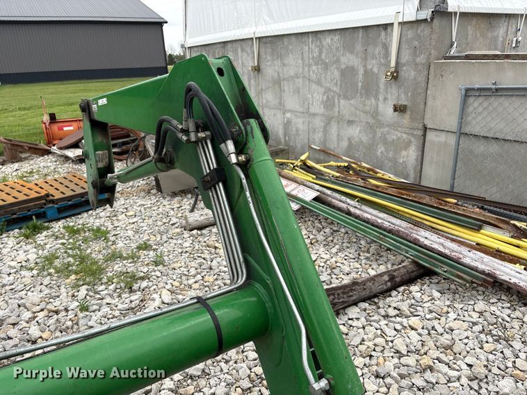 image for item EI5804 John Deere 542 loader