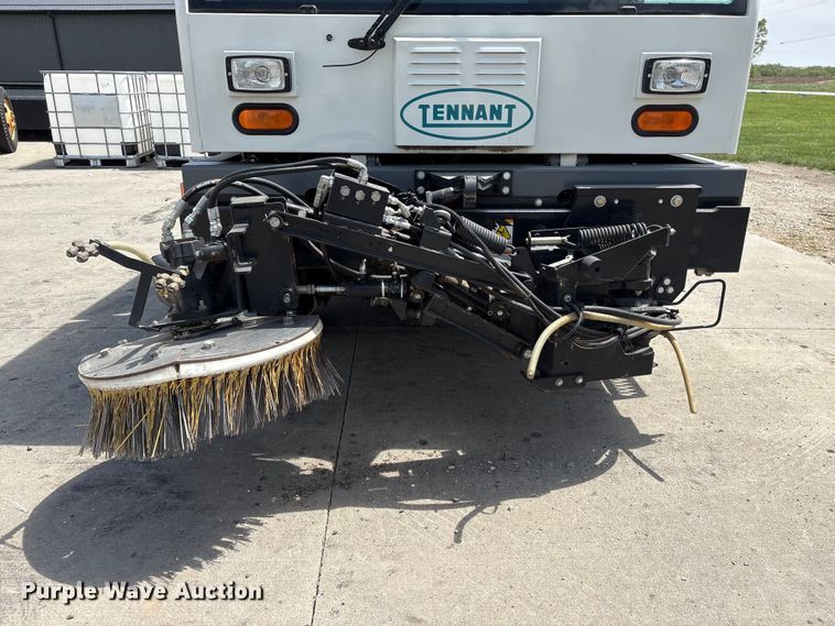 image for item EI5805 2007 Tennant Sentinel street sweeper truck