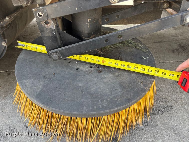 image for item EI5805 2007 Tennant Sentinel street sweeper truck