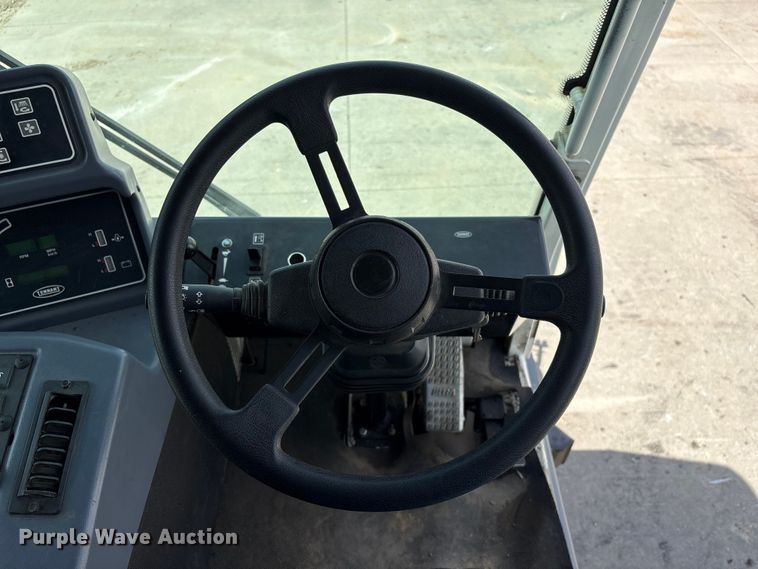 image for item EI5805 2007 Tennant Sentinel street sweeper truck
