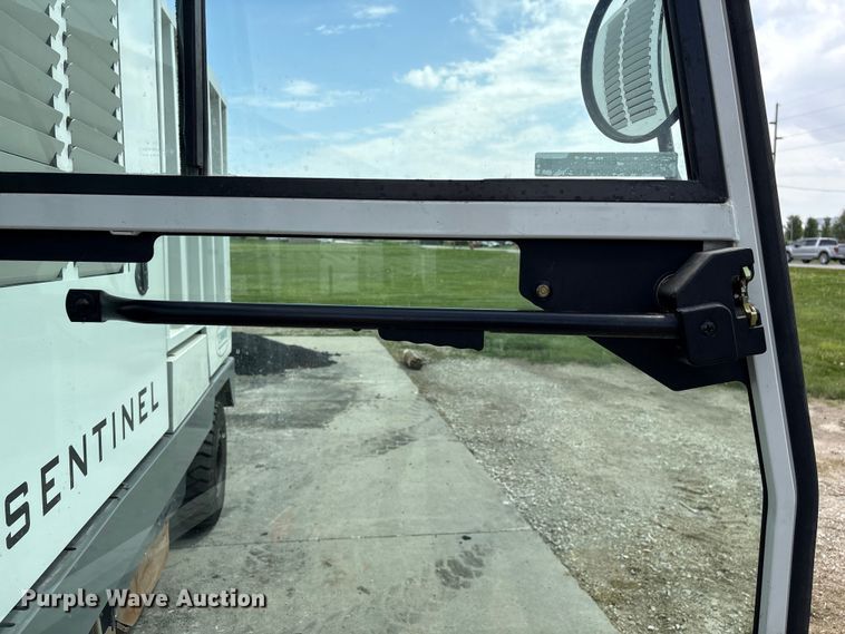 image for item EI5805 2007 Tennant Sentinel street sweeper truck