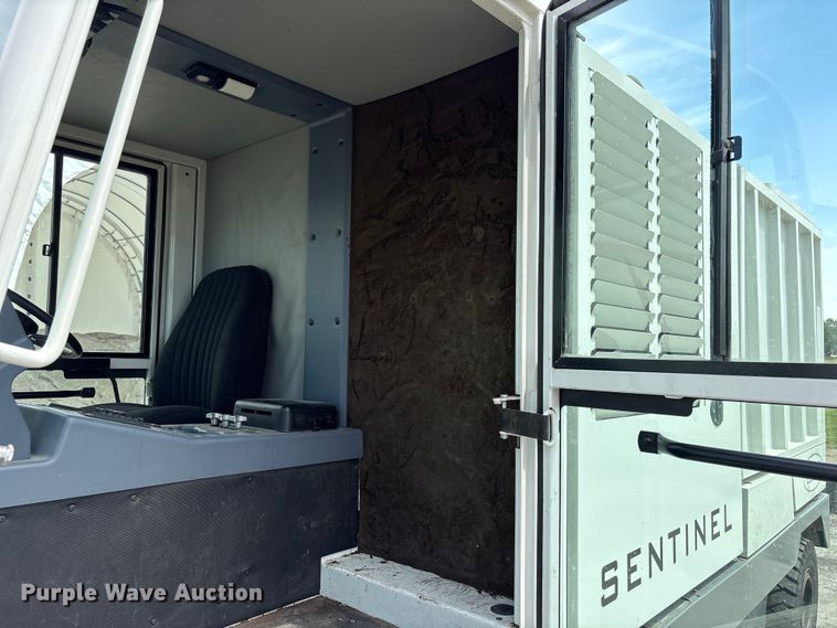 image for item EI5805 2007 Tennant Sentinel street sweeper truck