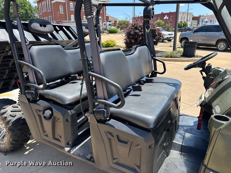 image for item EJ7825 2011 Polaris Ranger Crew 800 utility vehicle
