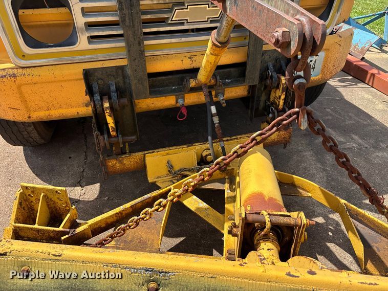image for item EJ7830 1987 Chevrolet C70 dump truck