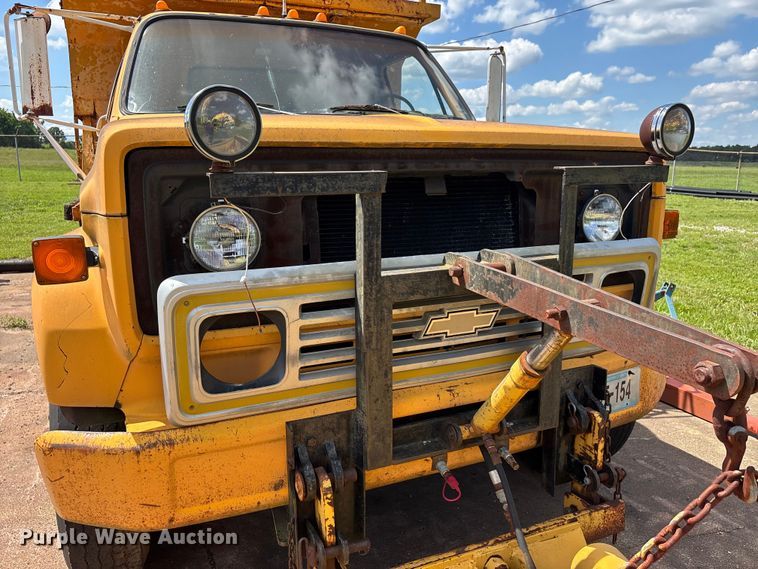 image for item EJ7830 1987 Chevrolet C70 dump truck