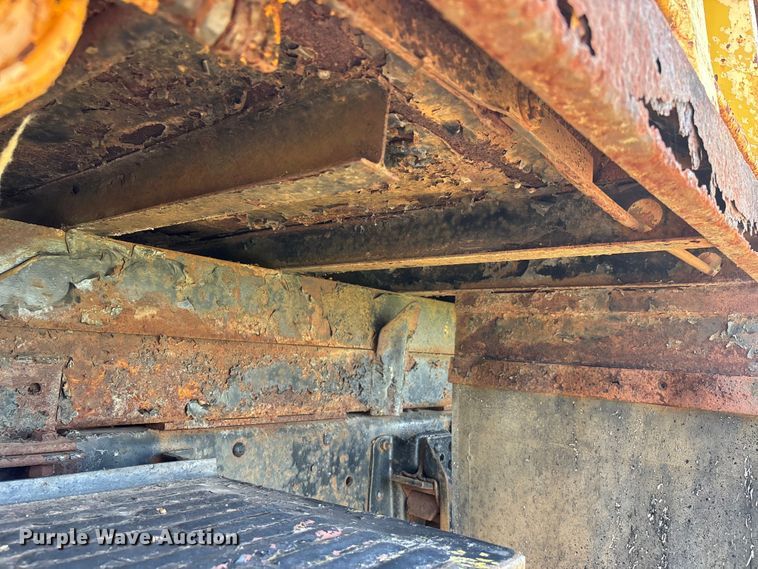 image for item EJ7830 1987 Chevrolet C70 dump truck