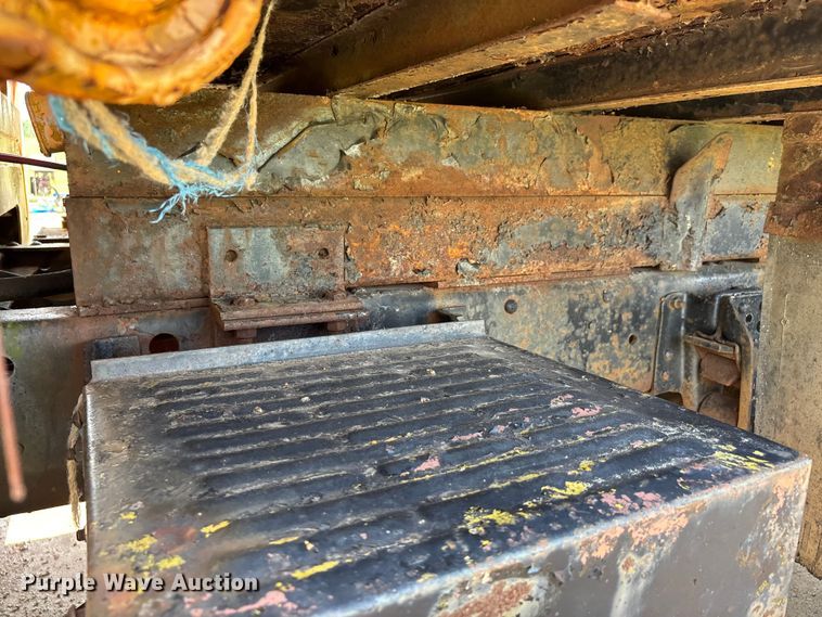 image for item EJ7830 1987 Chevrolet C70 dump truck