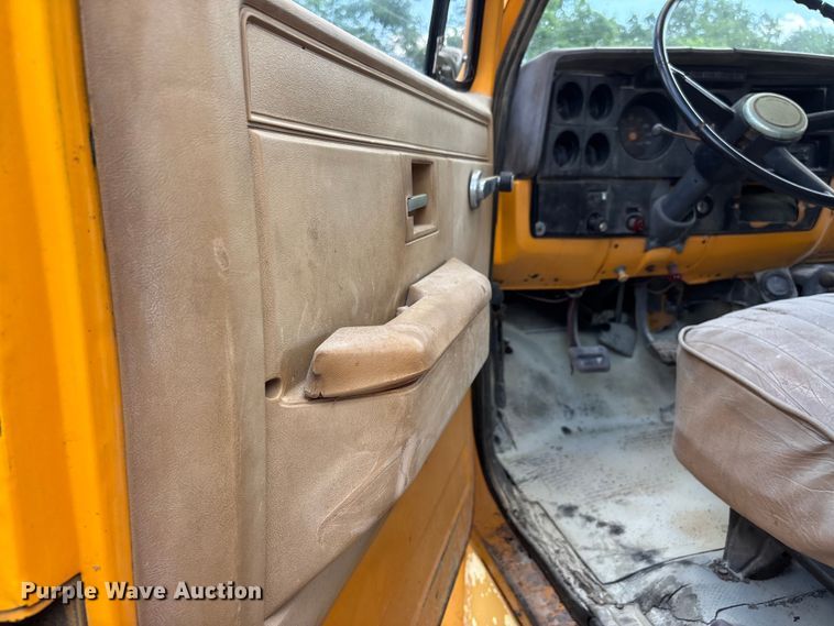 image for item EJ7830 1987 Chevrolet C70 dump truck