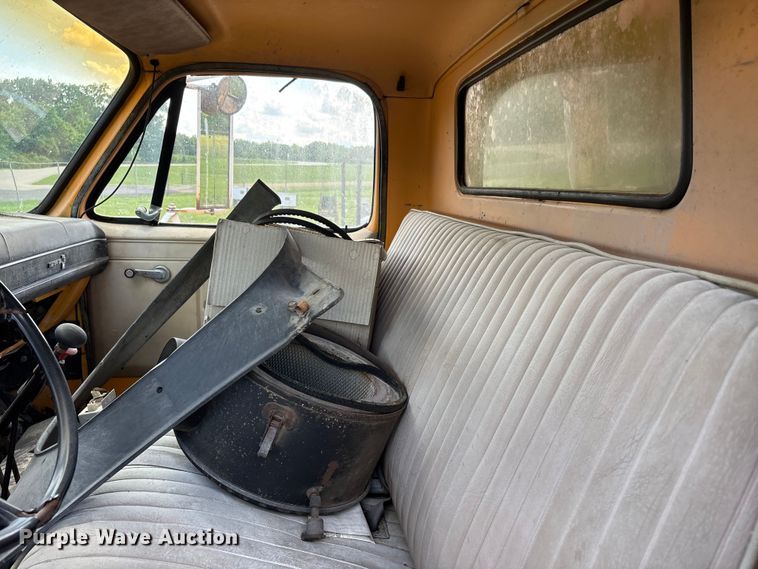 image for item EJ7830 1987 Chevrolet C70 dump truck