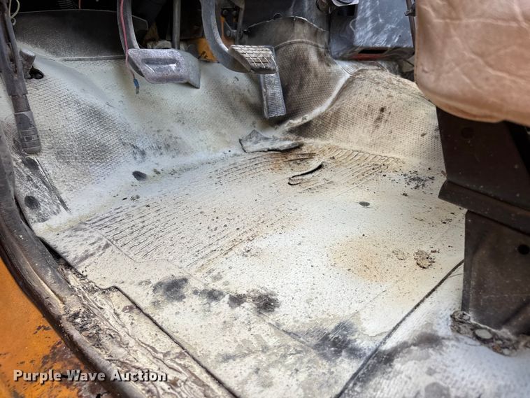 image for item EJ7830 1987 Chevrolet C70 dump truck