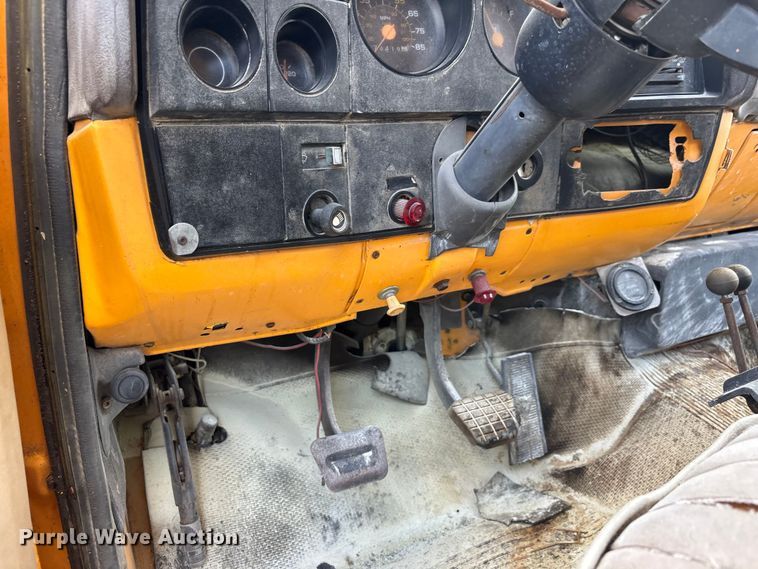 image for item EJ7830 1987 Chevrolet C70 dump truck
