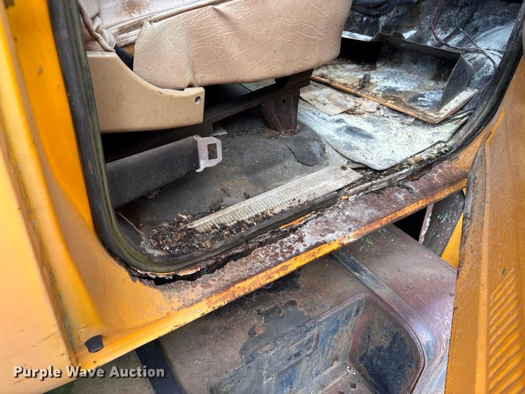 image for item EJ7830 1987 Chevrolet C70 dump truck