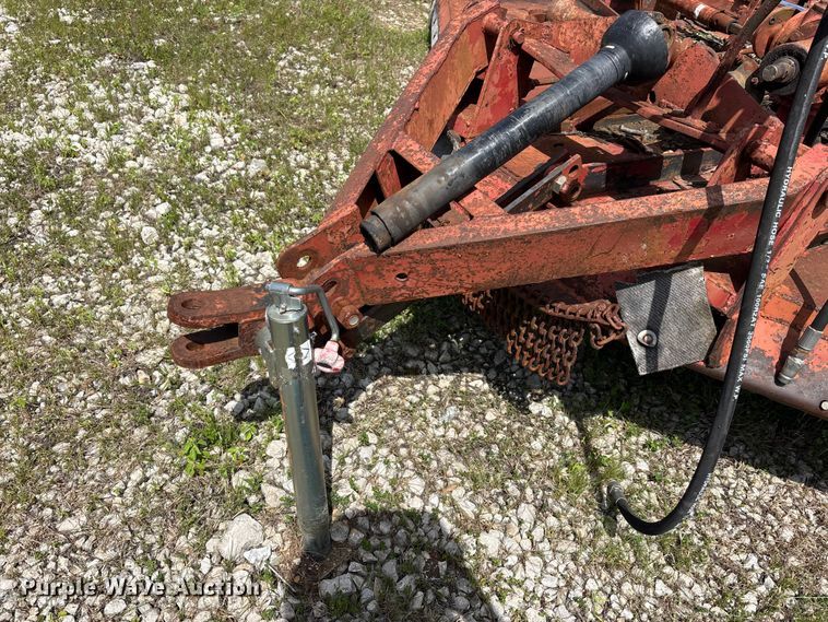 image for item EJ7831 (4) mowers