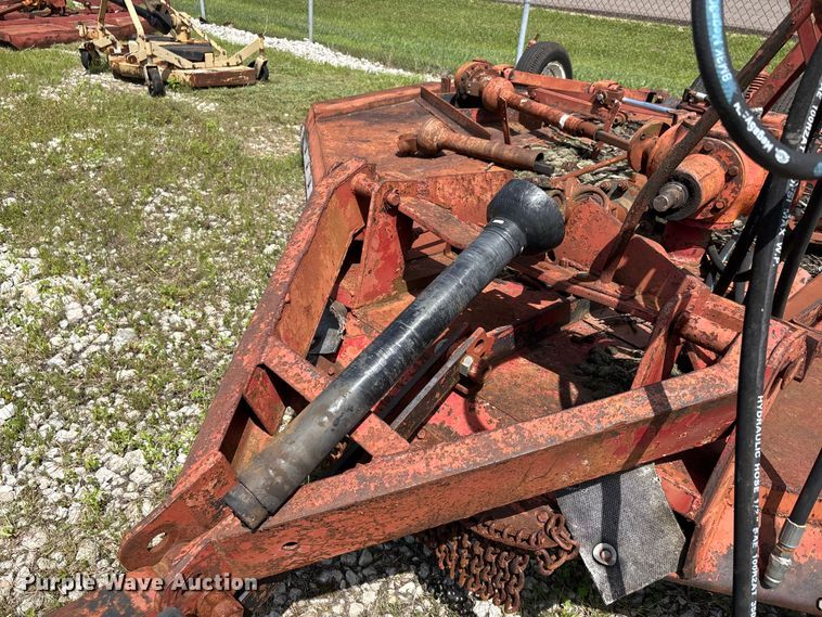 image for item EJ7831 (4) mowers