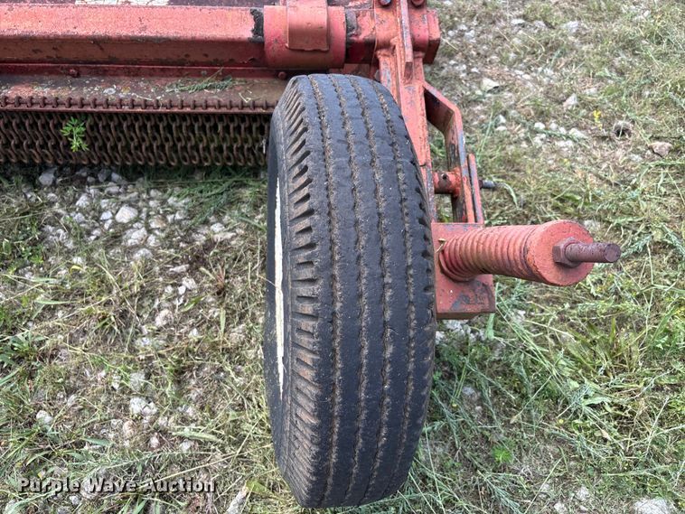 image for item EJ7831 (4) mowers